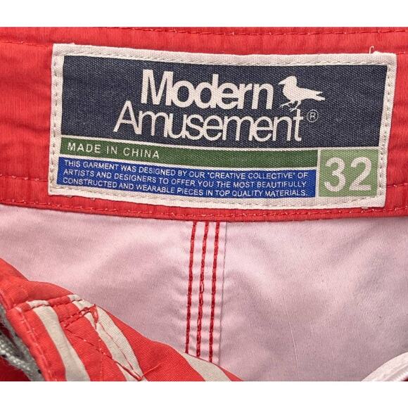 Modern Amusement Striped Board Shorts Size 32 Men Swim Suit - Picture 5 of 9